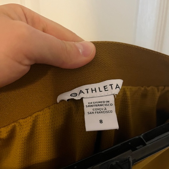 Athleta Vienna Cargo Skort - Picture 2 of 3